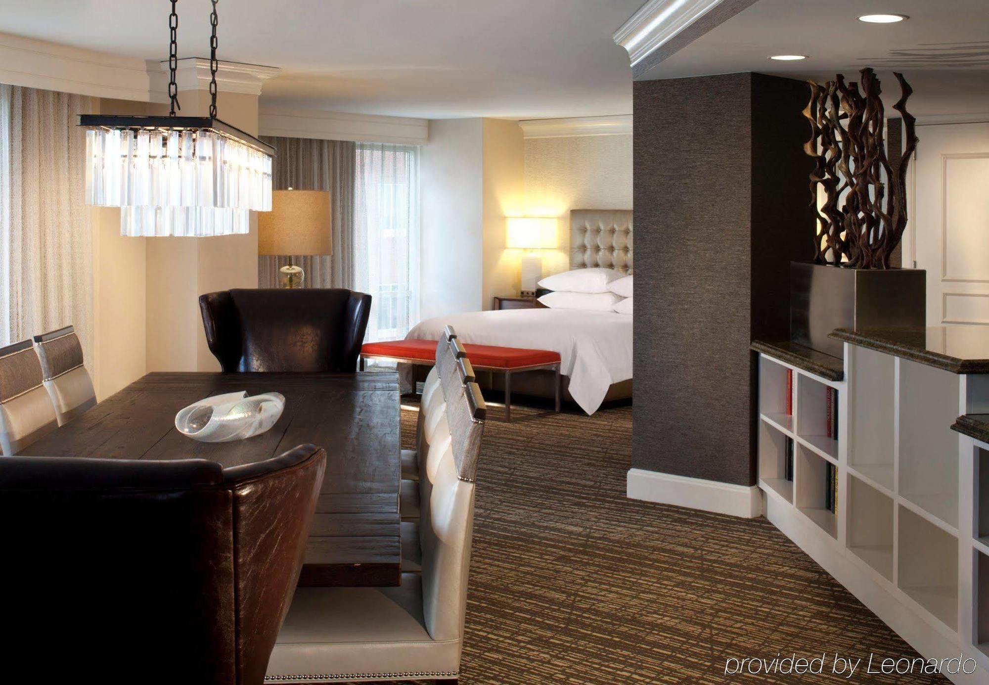 Houston Marriott Hotel 4*